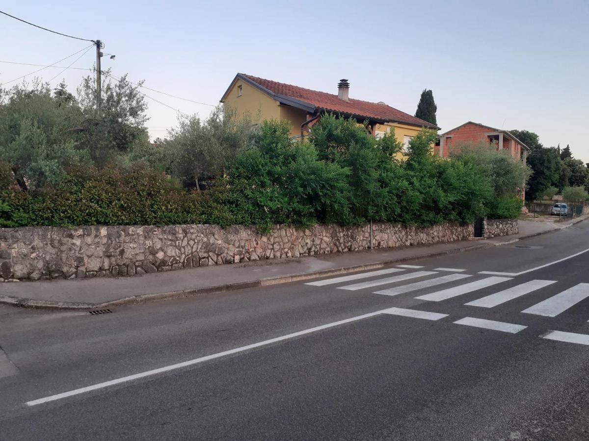 Apartmani Ljerka Malinska Exterior foto