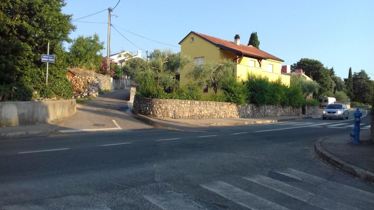Apartmani Ljerka Malinska Exterior foto